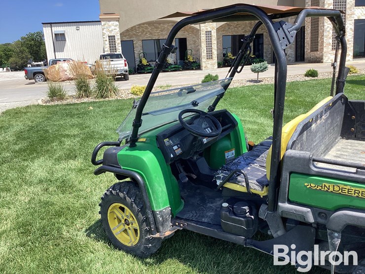 2011-john-deere-gator-image-11