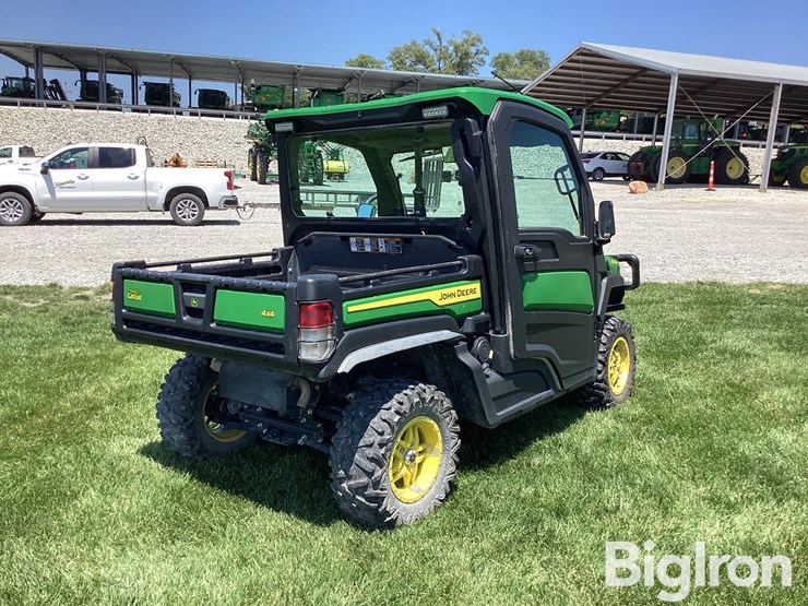 2022-john-deere-gator-image-4