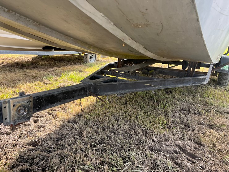 #401-•-flat-bottom-aluminum-boat-with-trailer-image-15
