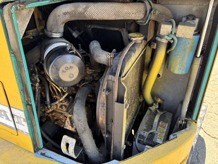 komatsu-pc12uu-image-26