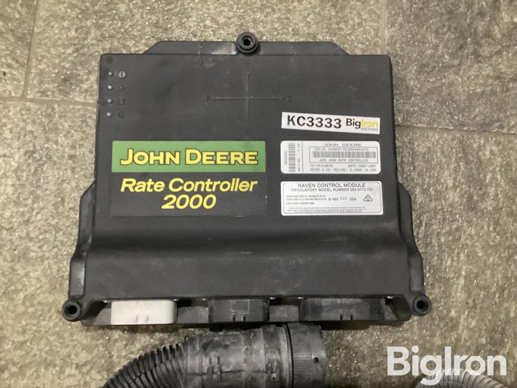 2018-john-deere-2000-image-14