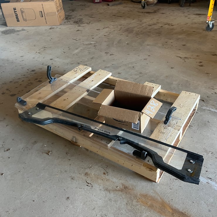 #428 • WINDSHIELD FOR HONDA PIONEER WITH HARDWARE