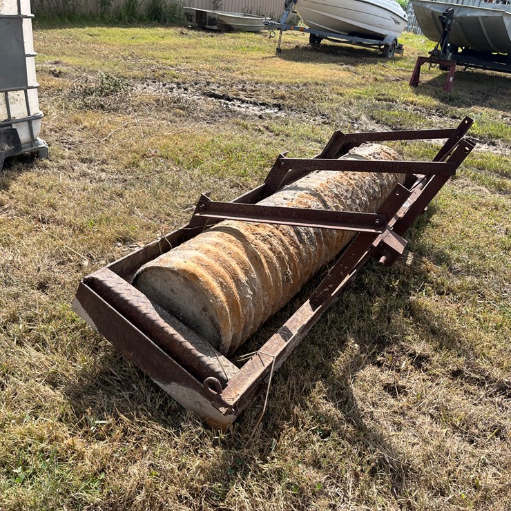 #409 • SHOP BUILT WEIGHTED ROLLER