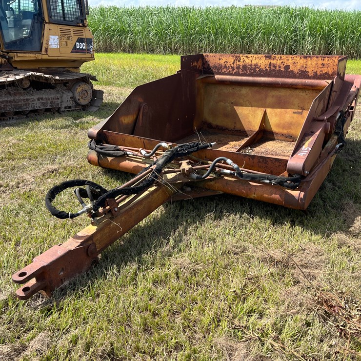 #415 • REYNOLDS MODEL 572 DIRT PAN