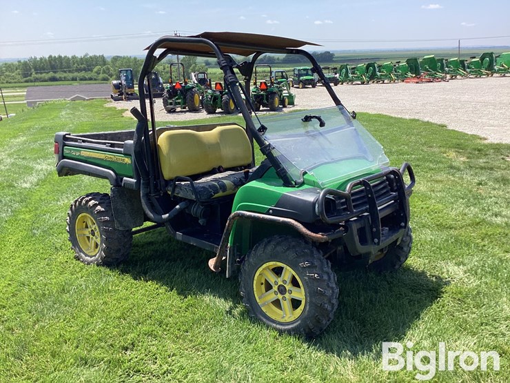 2011-john-deere-gator-image-3