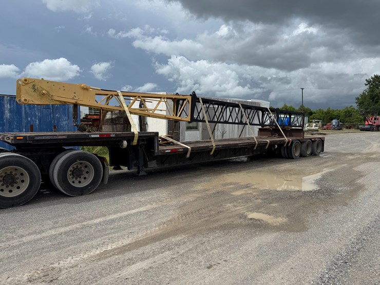 #1-•-30-ton-capacity-rubber-tire-truck-crane-|-3-71-detroit-dsl-engine-image-4