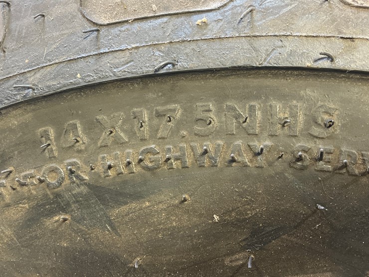 #85-•-2-yanmar-rims-and-tires-image-4
