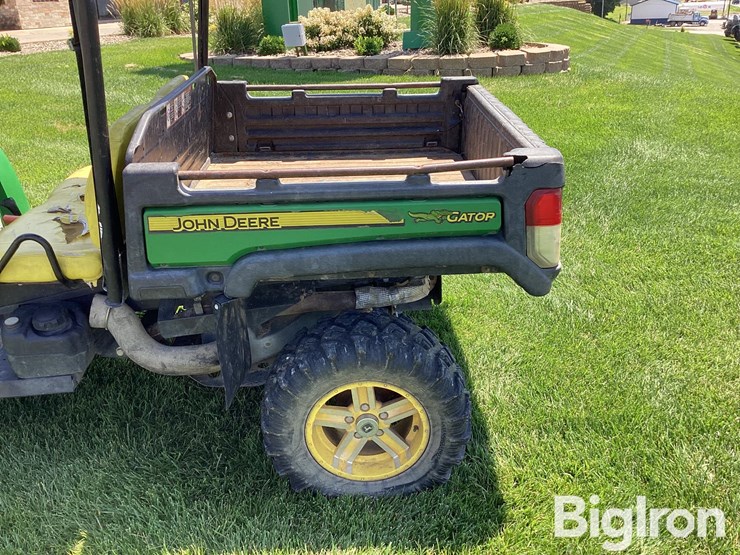 2012-john-deere-gator-image-12