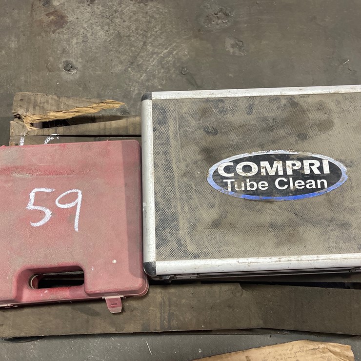#59 • LOT WITH COMPRI TUBE CLEANING KIT
