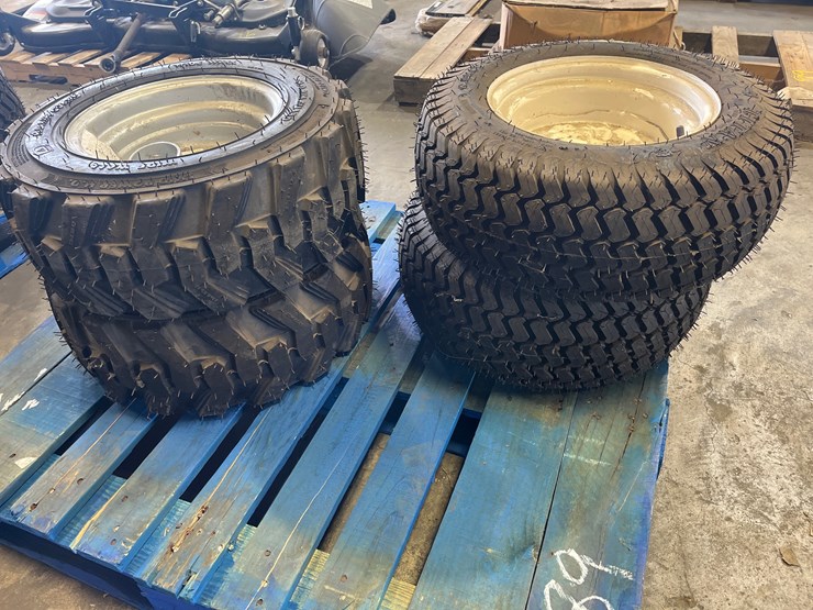 #89-•-2-sets-of-assorted-front-tires-image-6