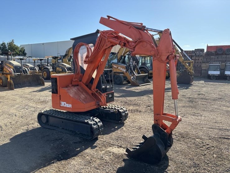 kubota-kh30sr-image-2