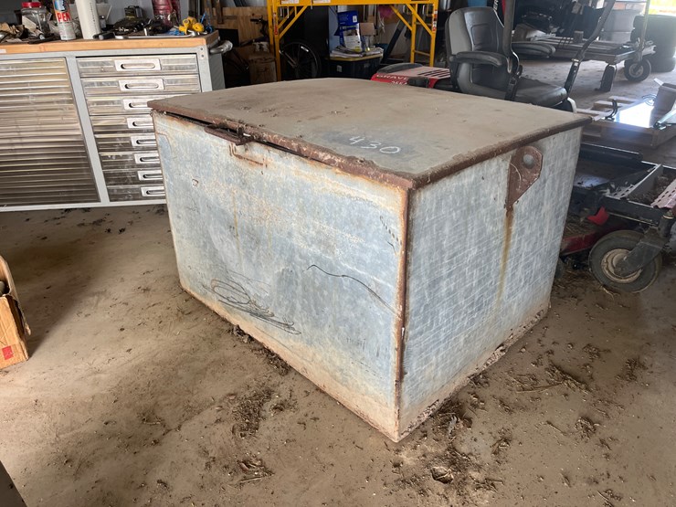#430-•-galvanized-job-box-with-contents-image-17