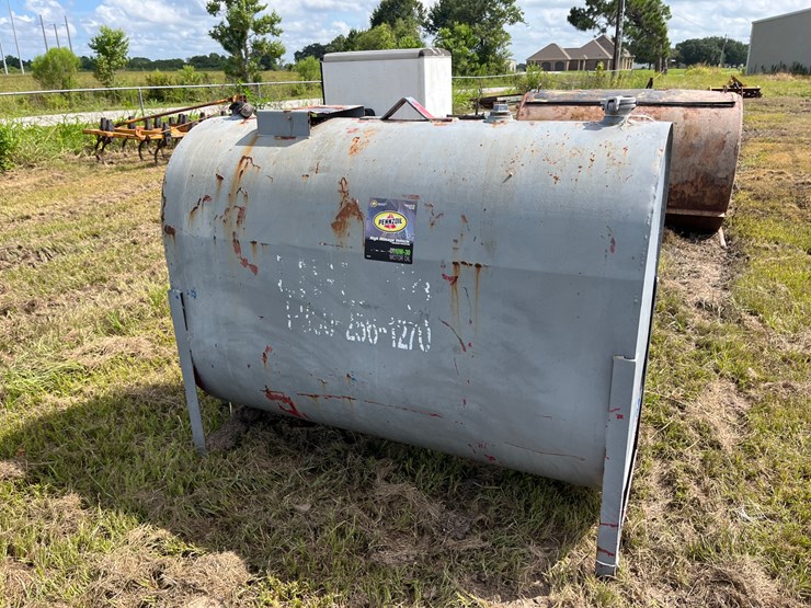 #413-•-approx-150-gal-oil-tank-image-3