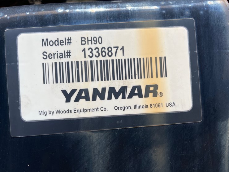 #7-•-yanmar-digging-attachment-with-bucket-and-hydraulic-levers-image-5