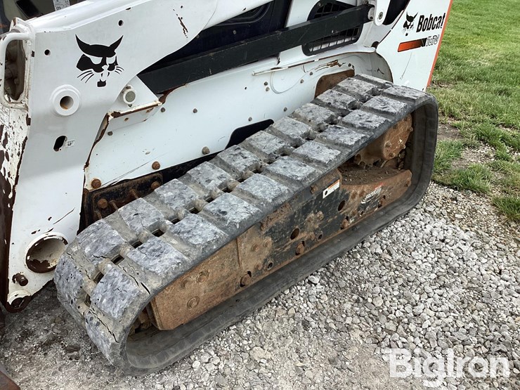 2011-bobcat-t870-image-14