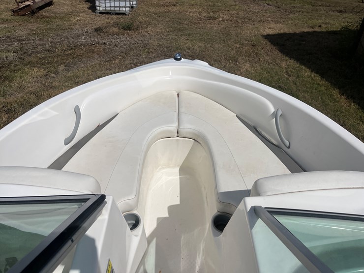 #400-•-bayliner-175-inboard/-outboard-boat-image-10