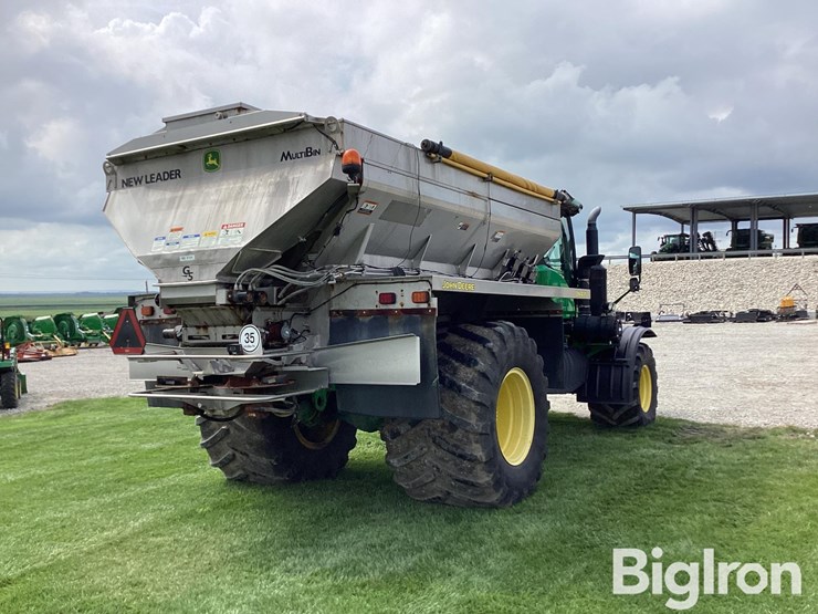 2019-john-deere-f4365-image-5