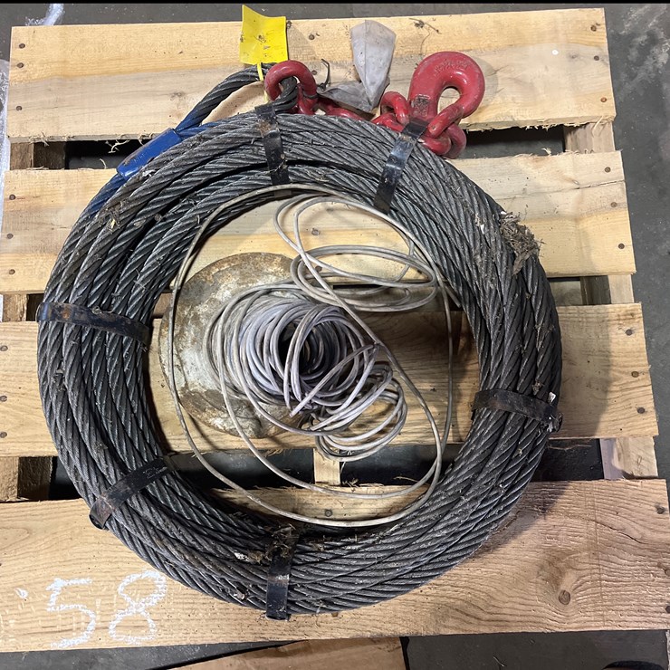 #58 • LOT OF RIGGING CABLE WITH HOOK