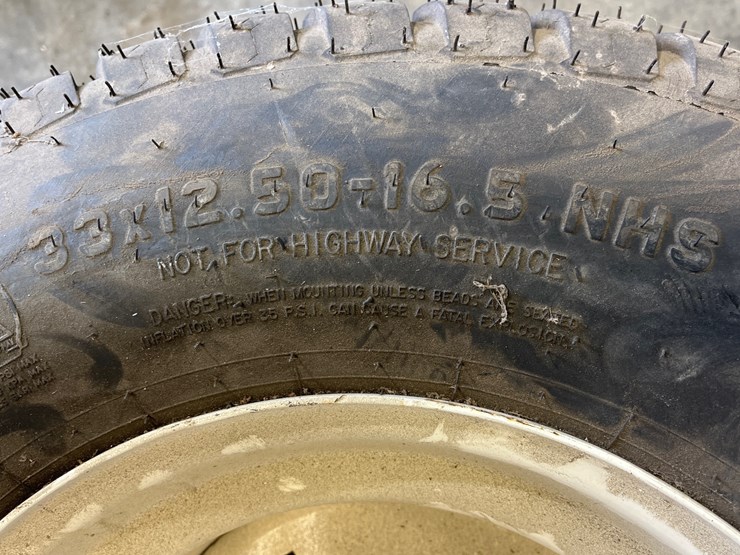 #90-•-lot-of-assorted-rims-and-tires-image-7