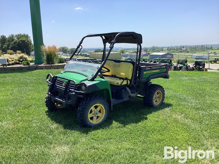 2012-john-deere-gator-image-1