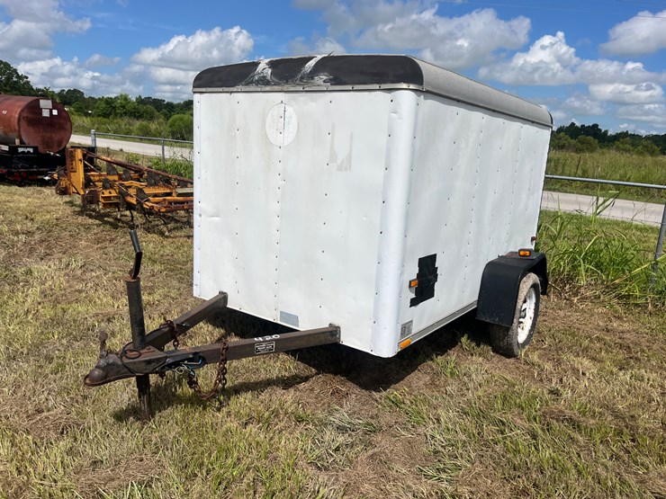 #420-•-1995-wells-cargo-bumper-pull-enclosed-trailer-image-1