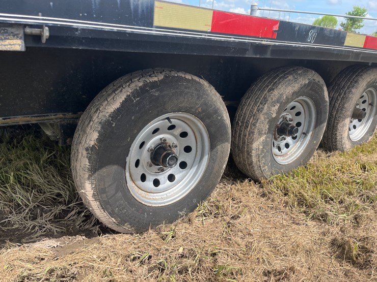 #416-•-texas-bragg-gooseneck-trailer-image-14