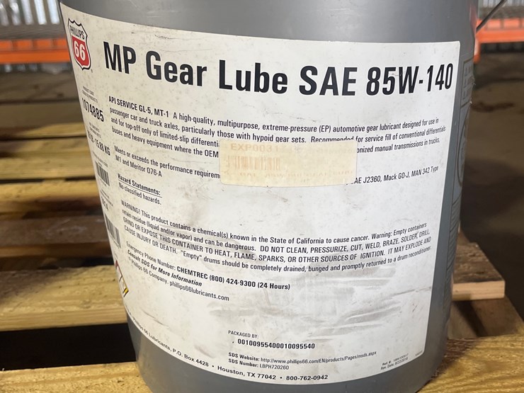 #63-•-6-buckets-of-gear-lube-image-2