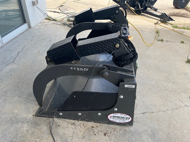 #6-•-6ft-grapple-attachment-bucket-image-2