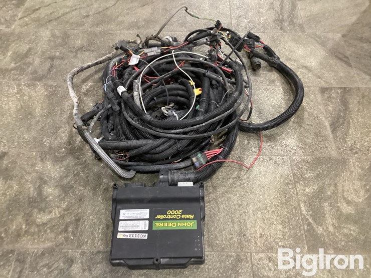 2018-john-deere-2000-image-9
