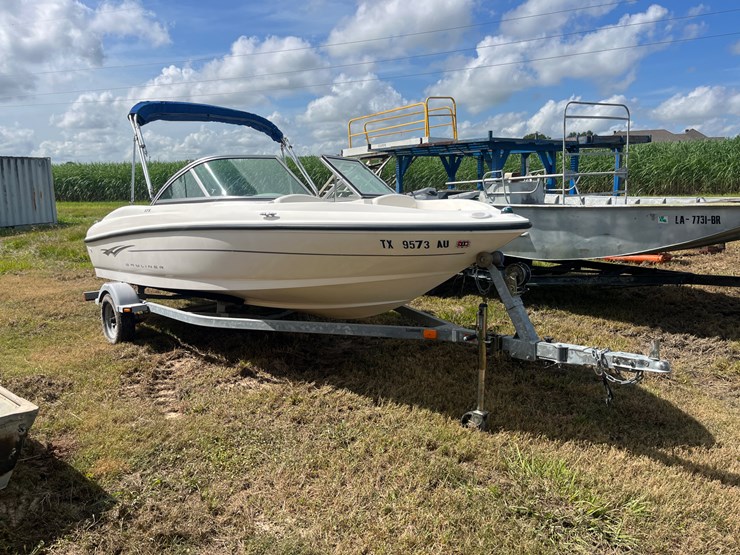 #400-•-bayliner-175-inboard/-outboard-boat-image-2