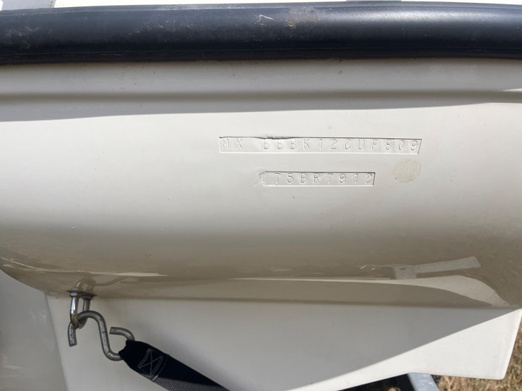 #400-•-bayliner-175-inboard/-outboard-boat-image-9