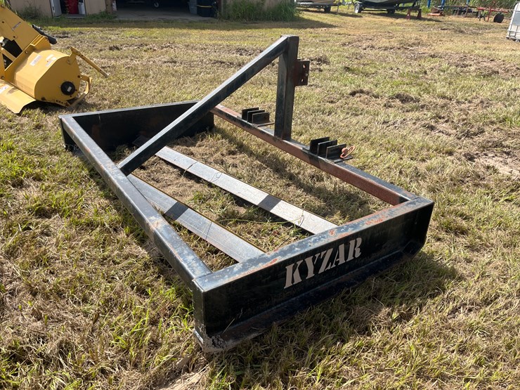 #423-•-kyzar-grader-box-image-2