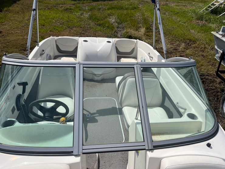 #400-•-bayliner-175-inboard/-outboard-boat-image-15