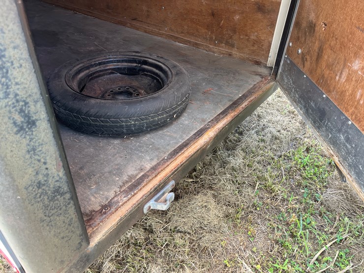 #420-•-1995-wells-cargo-bumper-pull-enclosed-trailer-image-9