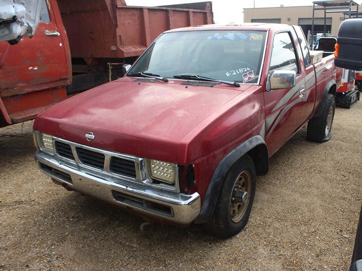 #21826-•-1997-extended-cab-for-parts/repairs-image-1