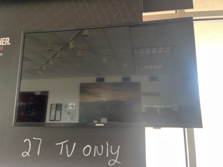 #27-•-lot-of-3-tv-image-3