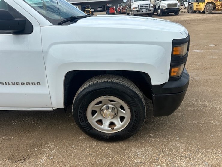 #00780-•-2014-chevy-silverado-pickup-image-17