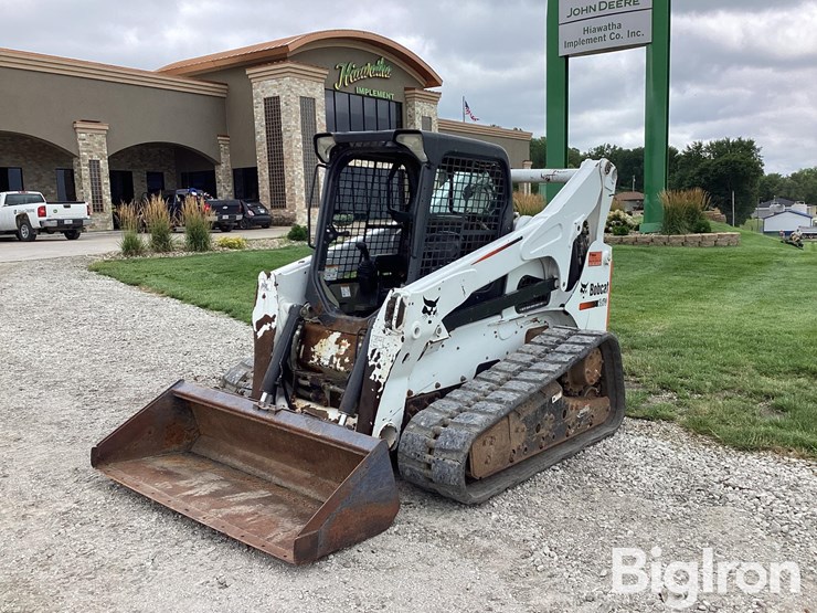 2011-bobcat-t870-image-1