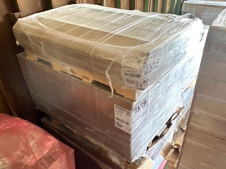 #21270-•-1,913.09-sq.-ft.-mohawk-waterproof-rare-vintage-ashlar-oak-click-laminate-flooring-image-2