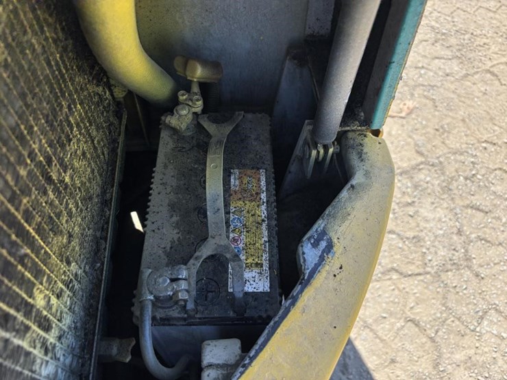 komatsu-pc12uu-image-27
