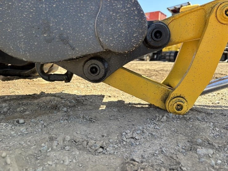 komatsu-pc12uu-image-9