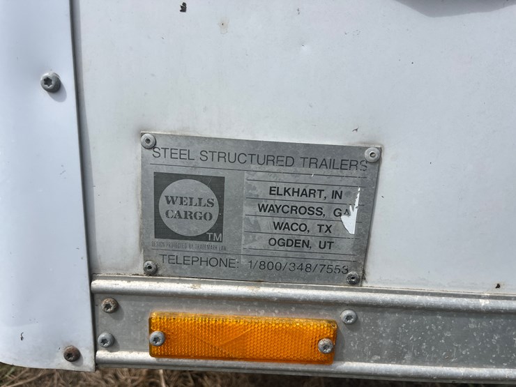 #420-•-1995-wells-cargo-bumper-pull-enclosed-trailer-image-11