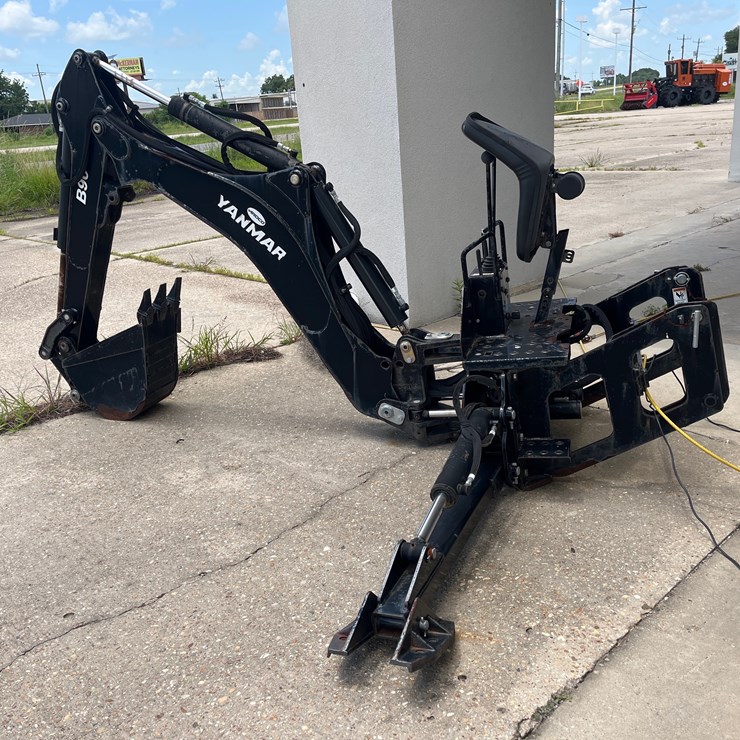 #7 • YANMAR DIGGING ATTACHMENT WITH BUCKET AND HYDRAULIC LEVERS