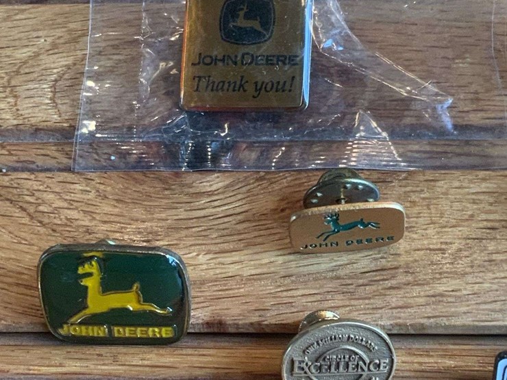 john-deere-pins-image-2