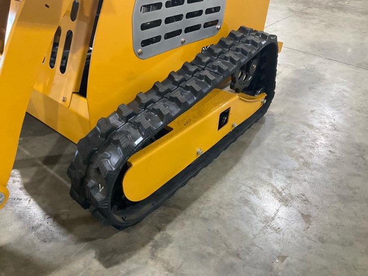 #1000-•-unused-irl30-mini-skid-steer-image-3