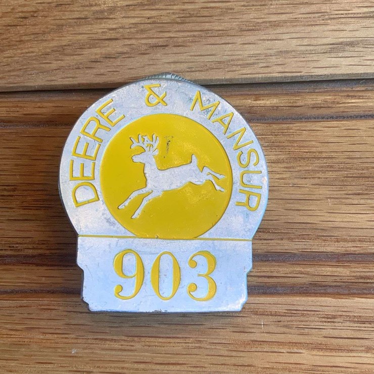 Deere & Mansur Employee Badge