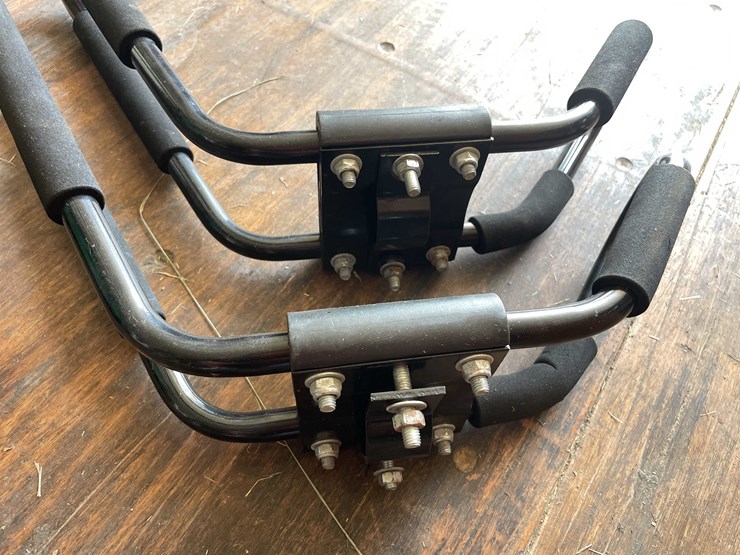 #10769-•-roof-rack-attachments-image-3