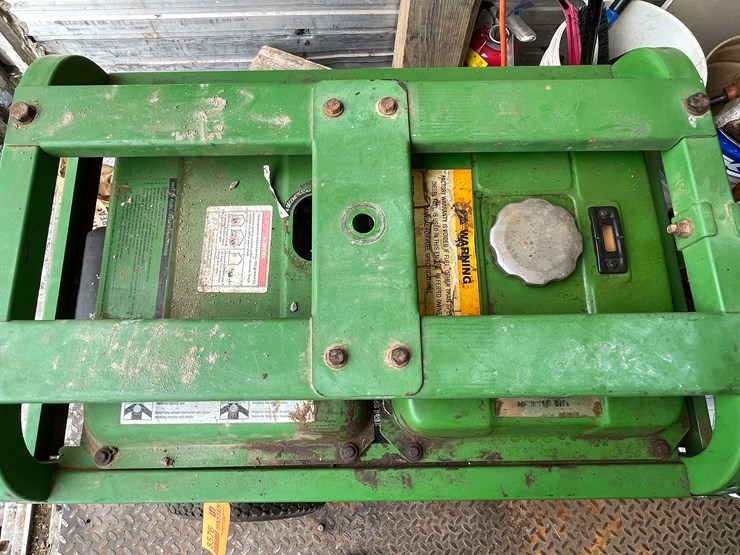 #8576-•-titan-diesel-7500-generator-(st)-image-4