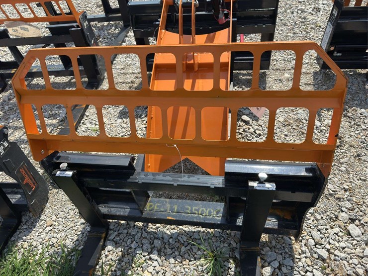 skid-steer-fork-attachment-image-2