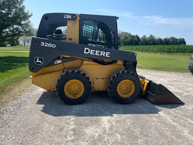 2012-deere-326d-image-5